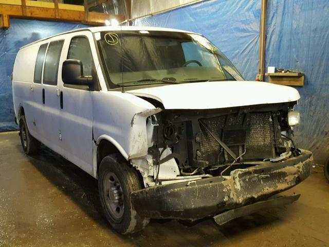 1GTZGGBA3A1126544 - 2010 GMC SAVANA G25 WHITE photo 1