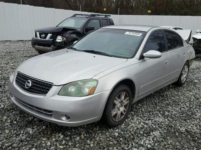 1N4AL11D75C274410 - 2005 NISSAN ALTIMA S SILVER photo 2