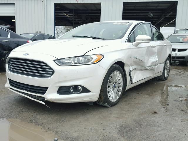 3FA6P0LU1GR109698 - 2016 FORD FUSION SE WHITE photo 2