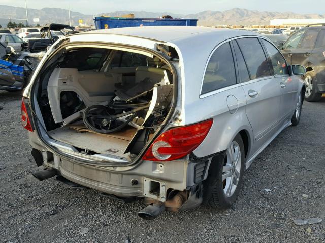 4JGCB22E78A072049 - 2008 MERCEDES-BENZ R 320 CDI SILVER photo 4