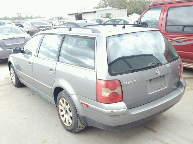 WVWVH63B52E214325 - 2002 VOLKSWAGEN PASSAT GLS GRAY photo 3