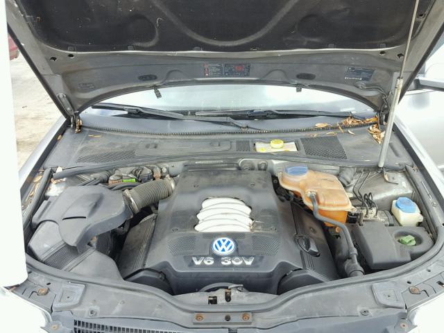 WVWVH63B52E214325 - 2002 VOLKSWAGEN PASSAT GLS GRAY photo 7