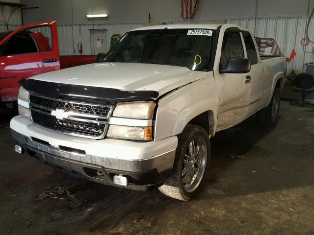 1GCEK19Z86Z291472 - 2006 CHEVROLET SILVERADO WHITE photo 2