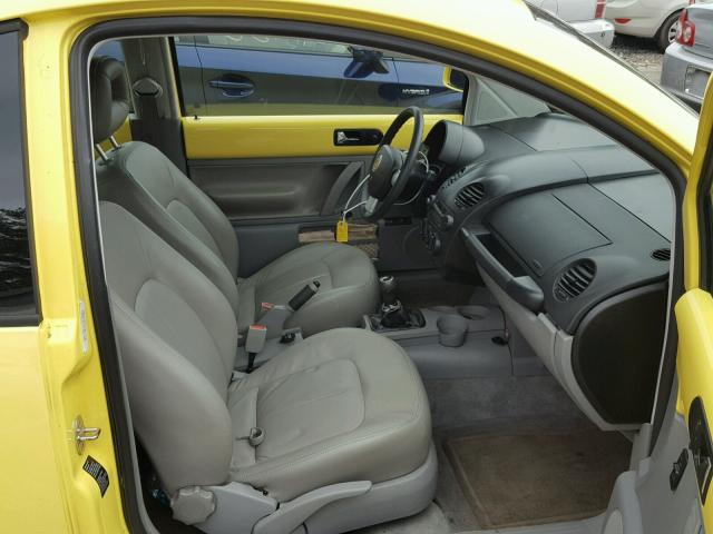 3VWCA21C7XM456547 - 1999 VOLKSWAGEN NEW BEETLE YELLOW photo 5