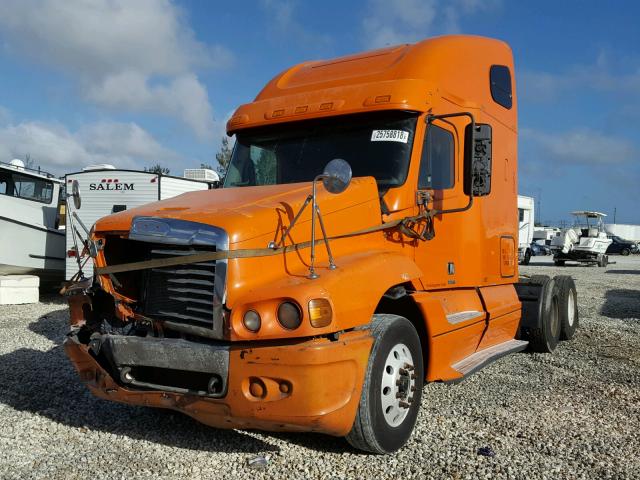 1FUJBBCG16LU70654 - 2006 FREIGHTLINER CONVENTION ORANGE photo 2