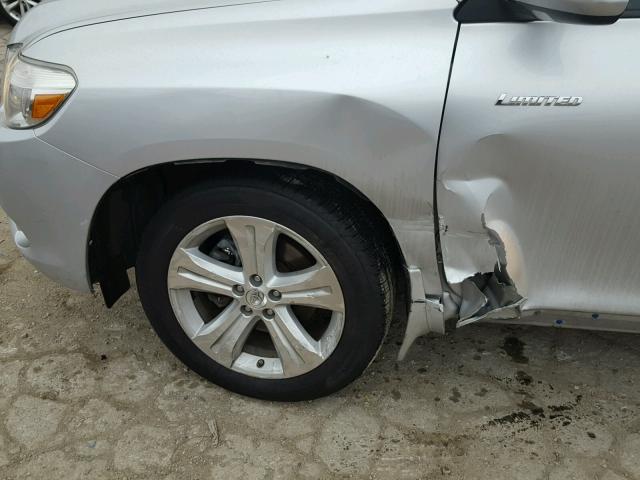 5TDYK3EH6AS010785 - 2010 TOYOTA HIGHLANDER SILVER photo 9