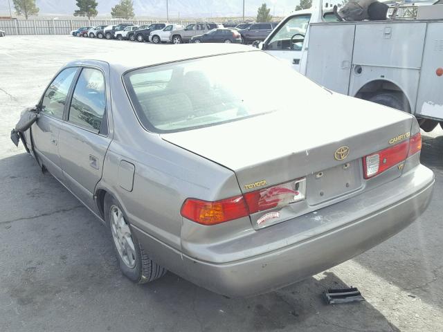 4T1BF22K9YU103080 - 2000 TOYOTA CAMRY LE GRAY photo 3