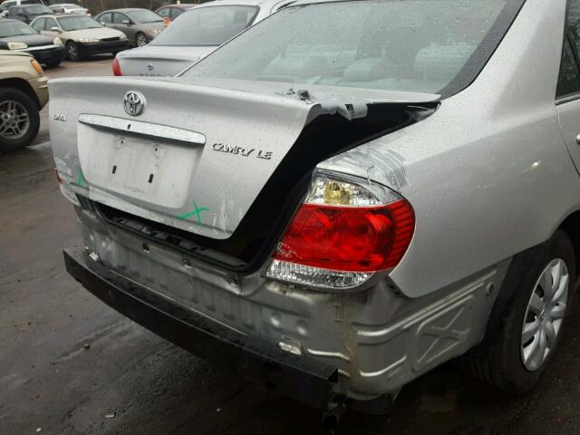 4T1BE32K85U550925 - 2005 TOYOTA CAMRY LE SILVER photo 9