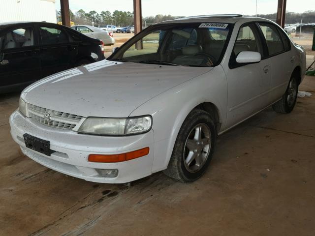 JN1CA21D5VT213705 - 1997 NISSAN MAXIMA GLE WHITE photo 2