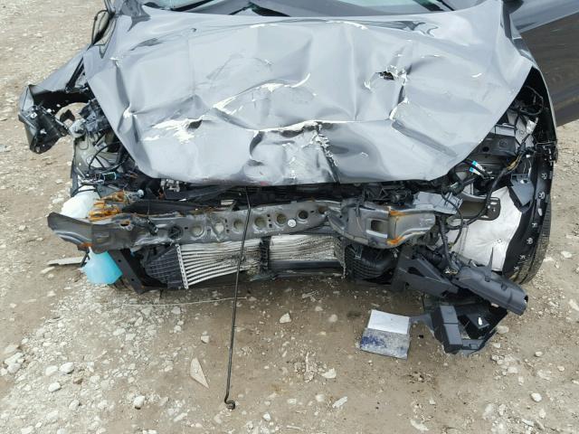 1FMCU0G93HUB30943 - 2017 FORD ESCAPE SE GRAY photo 9