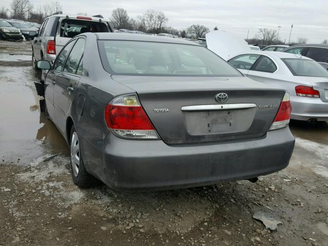 4T1BE32K05U552698 - 2005 TOYOTA CAMRY LE GRAY photo 3