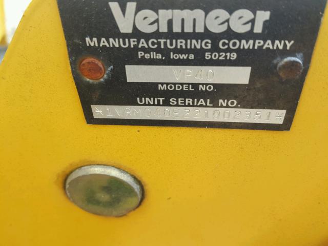 1VRM112L921002306 - 2002 VERM GRADR/CUTR YELLOW photo 10