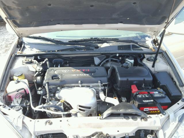 4T1BE32K23U719754 - 2003 TOYOTA CAMRY LE GOLD photo 7