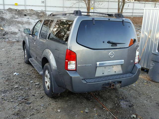 5N1AR18W55C743120 - 2005 NISSAN PATHFINDER GRAY photo 3