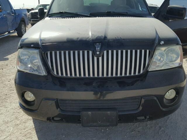 5LMFU27R84LJ18728 - 2004 LINCOLN NAVIGATOR BLACK photo 7