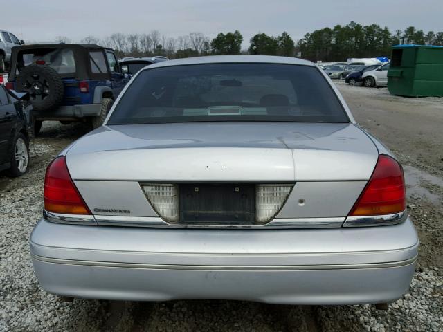 2FAFP71W7YX115537 - 2000 FORD CROWN VICT GRAY photo 9