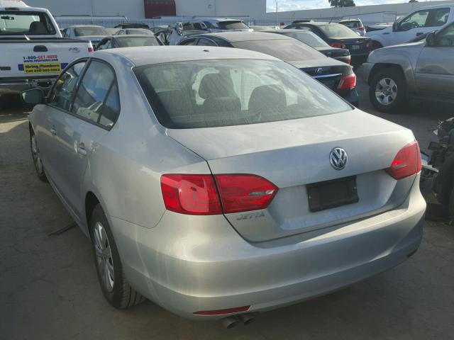 3VW1K7AJ5CM316412 - 2012 VOLKSWAGEN JETTA BASE ვერცხლისფერი ფოტო 3