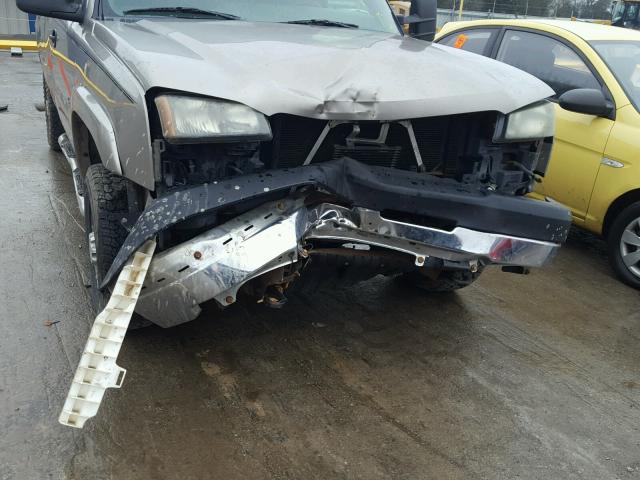 1GCHK29U23E103989 - 2003 CHEVROLET SILVERADO TAN photo 9