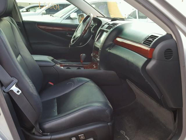 JTHBL46F975051379 - 2007 LEXUS LS 460 SILVER photo 5