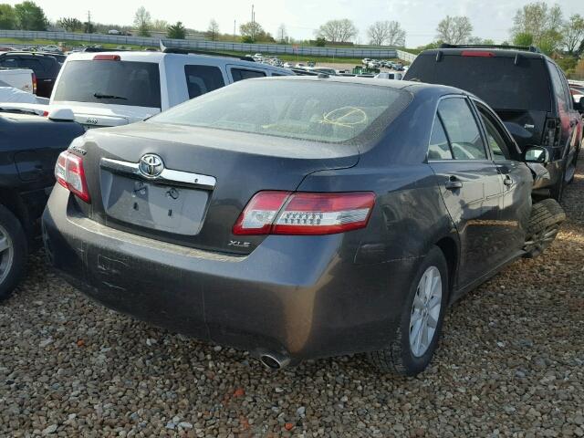 4T4BF3EK0AR035555 - 2010 TOYOTA CAMRY BASE GRAY photo 4