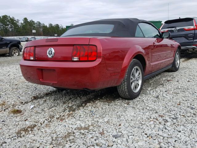 1ZVFT84N355206202 - 2005 FORD MUSTANG RED photo 4