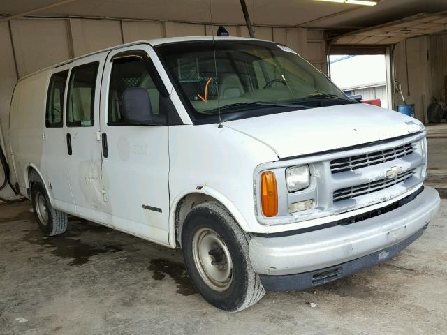 1GCFG25W611153475 - 2001 CHEVROLET EXPRESS G2 WHITE photo 1