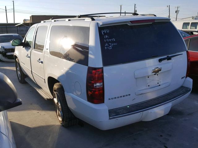 1GNFC36029R258062 - 2009 CHEVROLET SUBURBAN C WHITE photo 3