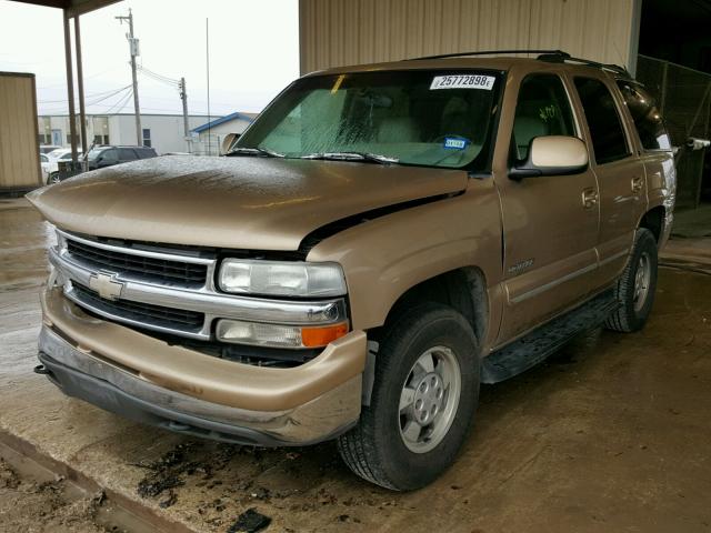 1GNEC13T81J130507 - 2001 CHEVROLET TAHOE C150 GOLD photo 2