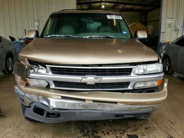 1GNEC13T81J130507 - 2001 CHEVROLET TAHOE C150 GOLD photo 9