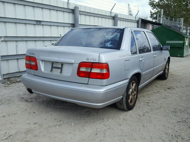 YV1LS55A6X1567107 - 1999 VOLVO S70 SILVER photo 4