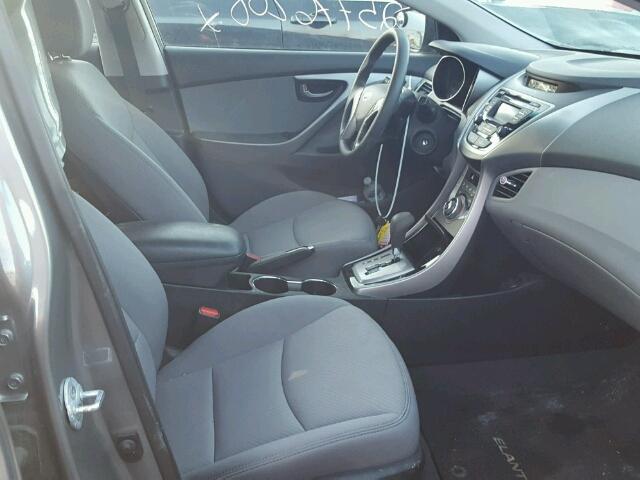 5NPDH4AE2DH380365 - 2013 HYUNDAI ELANTRA GL GRAY photo 5