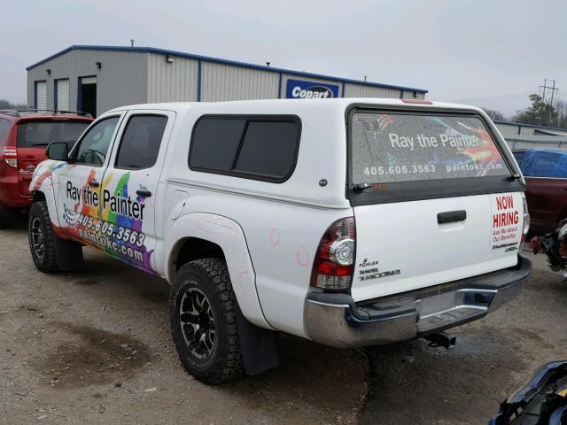 5TFJX4GN4DX017826 - 2013 TOYOTA TACOMA DOU WHITE photo 3