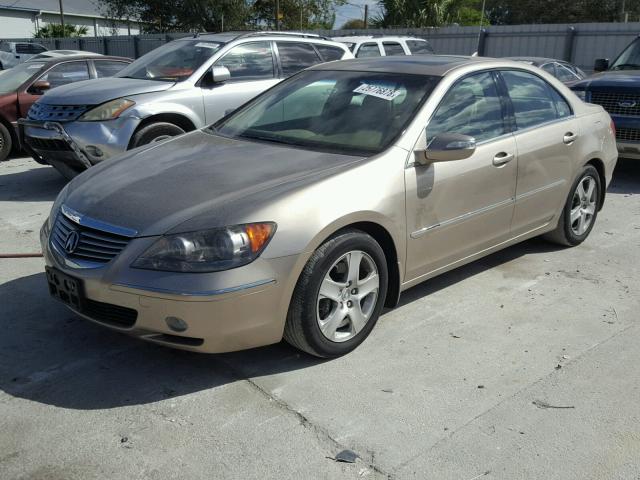 JH4KB16585C016236 - 2005 ACURA RL TAN photo 2