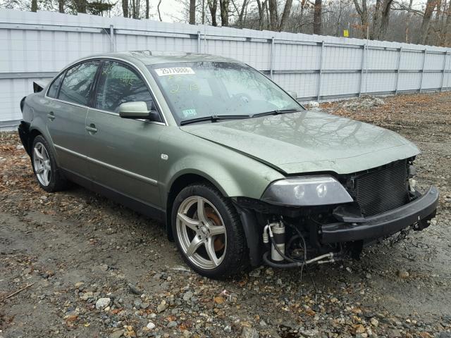 WVWTH63BX4P140916 - 2004 VOLKSWAGEN PASSAT GLX GREEN photo 1