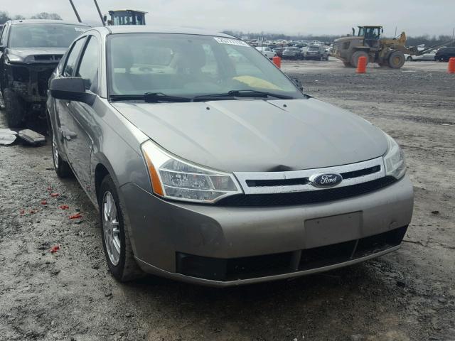 1FAHP35NX8W118415 - 2008 FORD FOCUS SE GRAY photo 1