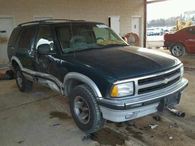 1GNCS13W0V2136838 - 1997 CHEVROLET BLAZER GREEN photo 1