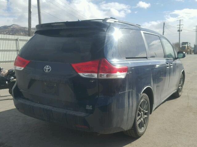 5TDDK3DC3BS006439 - 2011 TOYOTA SIENNA XLE BLUE photo 4