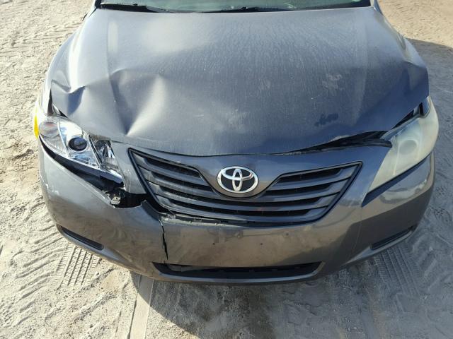 4T4BE46K99R056486 - 2009 TOYOTA CAMRY BASE GRAY photo 7