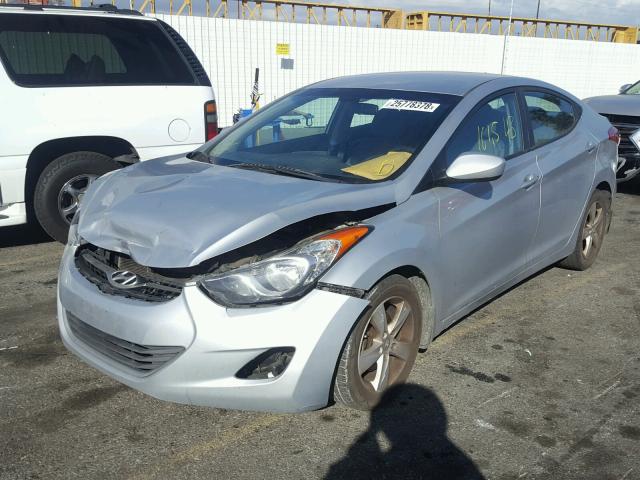 5NPDH4AE3DH212699 - 2013 HYUNDAI ELANTRA GL SILVER photo 2