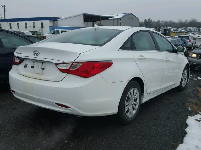 5NPEB4AC0BH088960 - 2011 HYUNDAI SONATA GLS WHITE photo 4