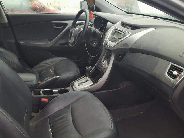 5NPDH4AE0CH124319 - 2012 HYUNDAI ELANTRA GL SILVER photo 5