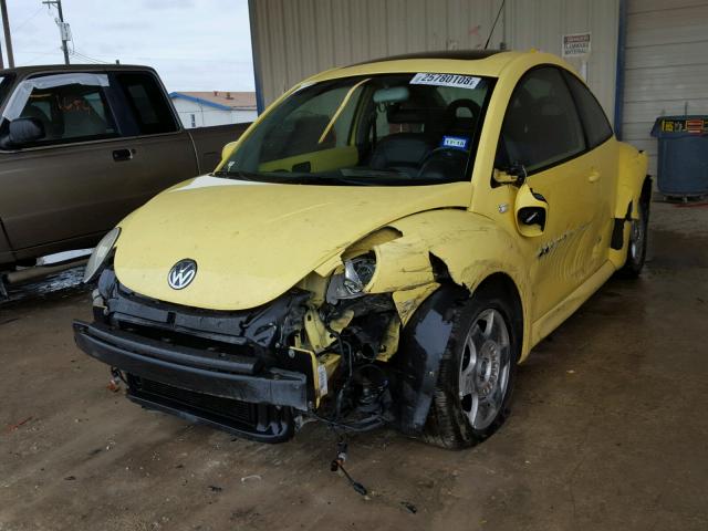 3VWCP21C11M413568 - 2001 VOLKSWAGEN NEW BEETLE YELLOW photo 2