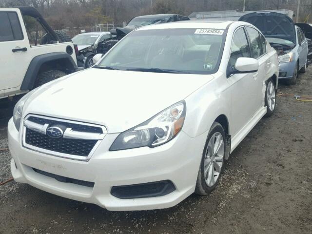 4S3BMBD6XE3013576 - 2014 SUBARU LEGACY 2.5 WHITE photo 2