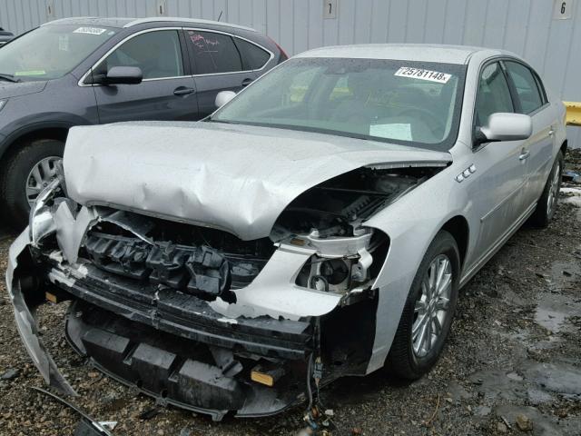 1G4HJ5EM8BU114120 - 2011 BUICK LUCERNE CX SILVER photo 2