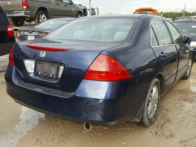 1HGCM56356A110904 - 2006 HONDA ACCORD SE BLUE photo 4