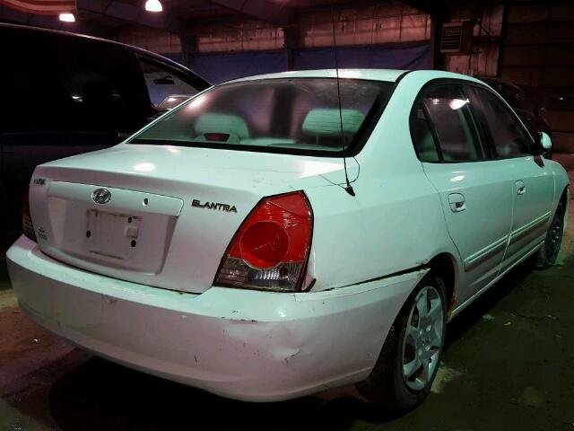 KMHDN46D64U793965 - 2004 HYUNDAI ELANTRA WHITE photo 4