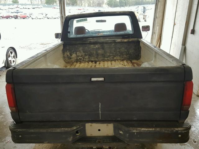 1FTDF15Y4PNA73065 - 1993 FORD F150 Schwarz Foto 6