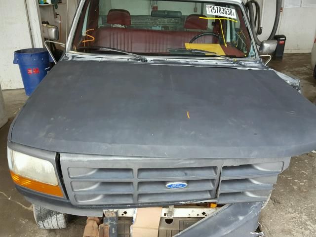 1FTDF15Y4PNA73065 - 1993 FORD F150 Schwarz Foto 7