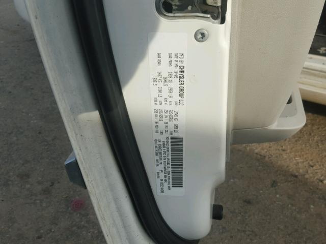 2D4RN5D18AR131020 - 2010 DODGE GRAND CARA WHITE photo 10