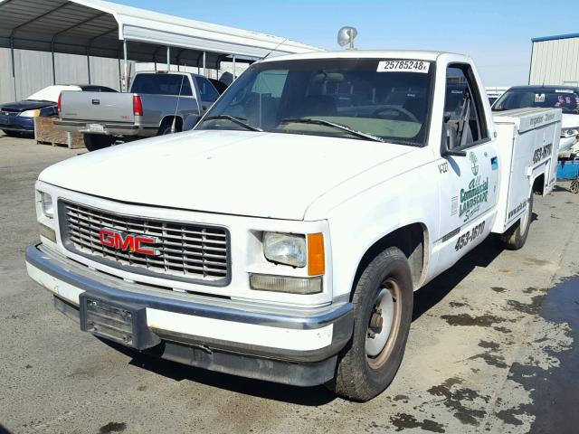 1GTFC24R6TE544547 - 1996 GMC SIERRA C25 WHITE photo 2